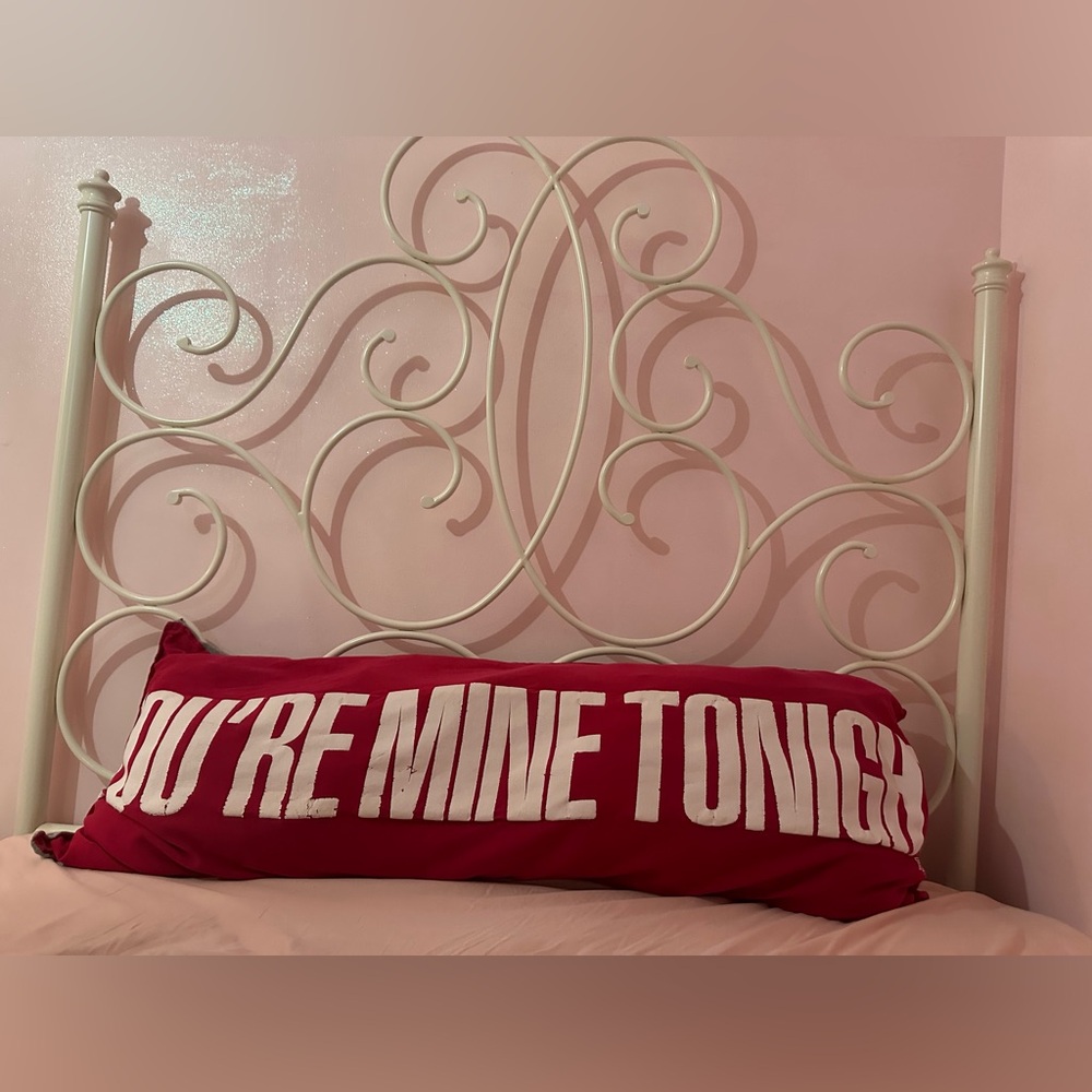VINTAGE VICTORIAS SECRET PINK YOU’RE MINE TONIGHT BODY PILLOW